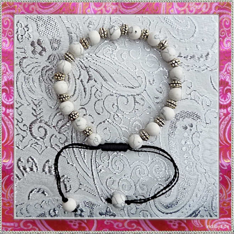 Howlite Perlen Armband verstellbar